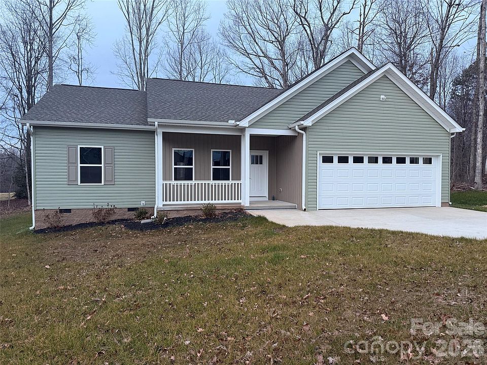 1st image of 221 Wildwood Loop