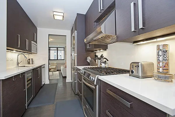 Rented by Luxor Homes & Investment Realty | media 25