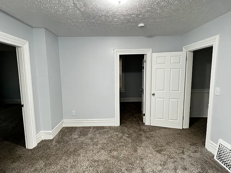 1396 E 45th St #1 — Photo 7