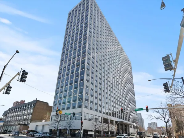 4343 N Clarendon Ave APT 1301, Chicago, IL 60613