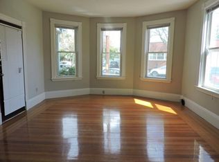 140 Holland St #1R, Somerville, MA 02144