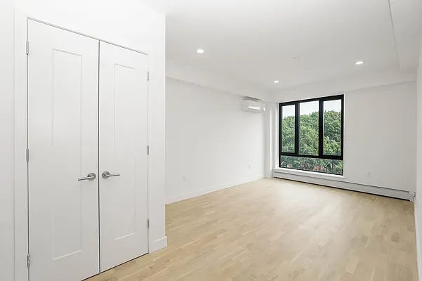 Rented by Bond New York | media 34