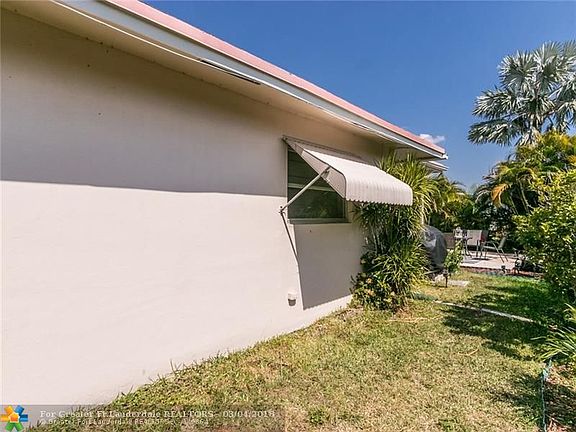 5th image of 6970 NW 17th Ct