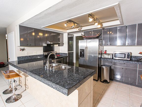 4th image of 8775 Donaker St