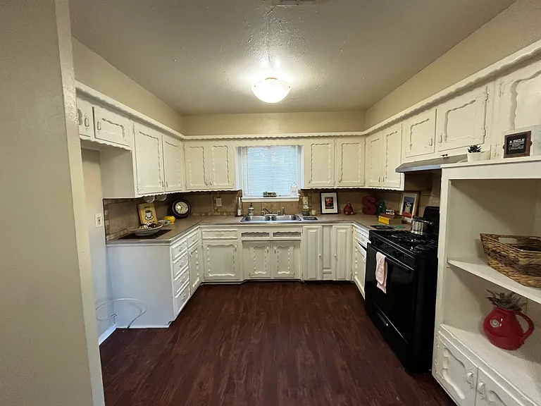 1508 Tanglewood Dr — Photo 5