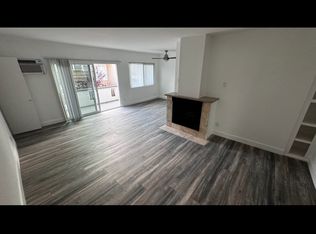 11956 Gorham Ave APT 15, Los Angeles, CA 90049