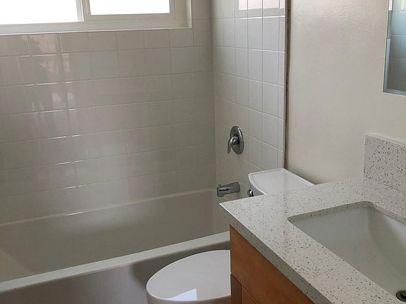 5th image of 2750 Figueroa Blvd APT 8