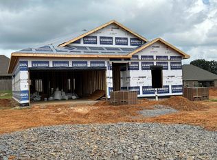 505 Raccoon Way, Hartselle, AL 35640