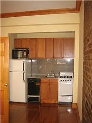 Rented by Adina Realty | media 40