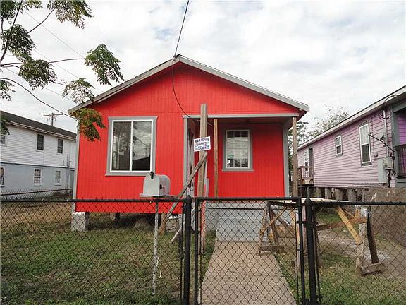 3rd image of 2410 Clouet St