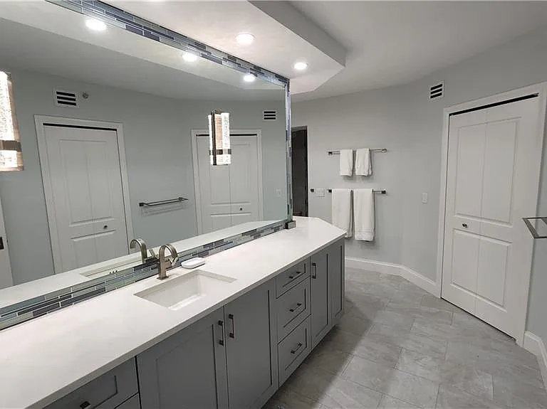 20 Seagate Dr #301 — Photo 13