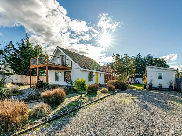 1282 Three Crabs Road, Sequim, WA 98382