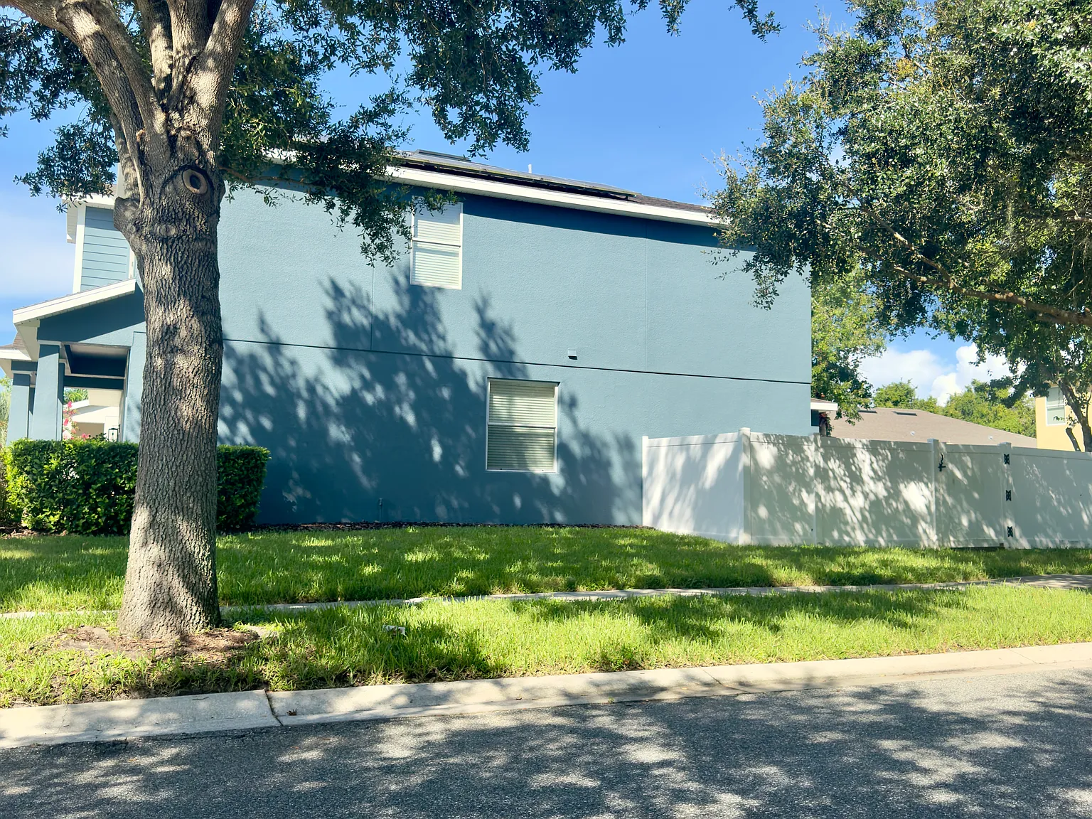 5 bed, 3.5 bath, 2710 sqft, $3,100 — Photo 3
