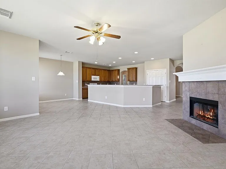 904 Winding Creek Pl — Photo 4