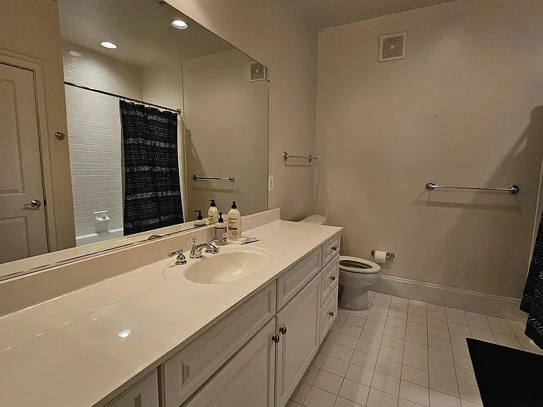 600 2nd St #303 — Photo 24