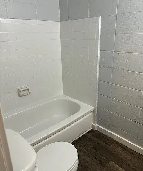 146 17th St #107 — Photo 3