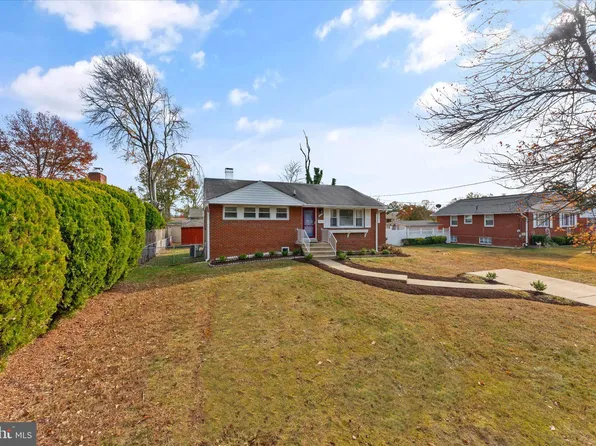 7407 Fairchild Dr, Alexandria, VA 22306