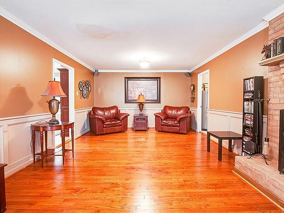5th image of 10000 Christiano Dr