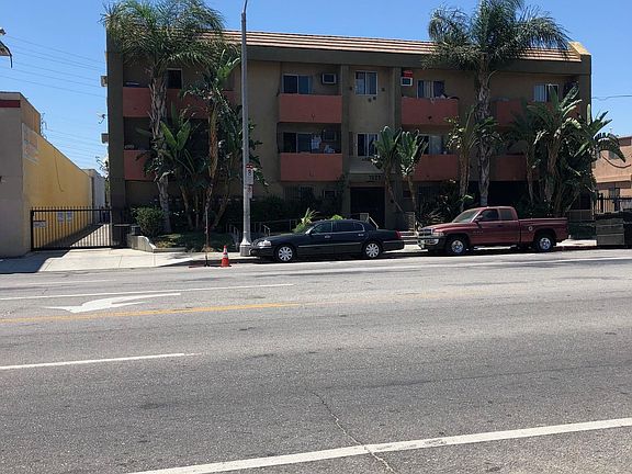 2nd image of 7627 Laurel Canyon Blvd