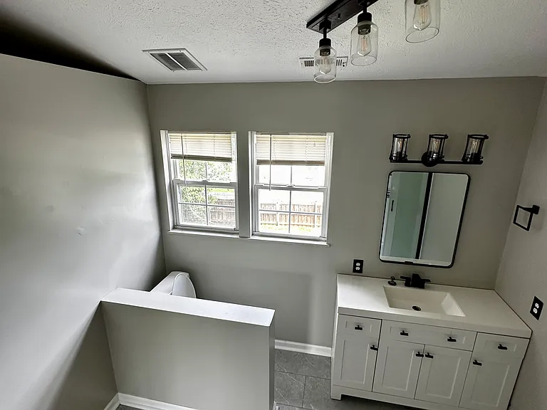 114 Fairfax Dr — Photo 14