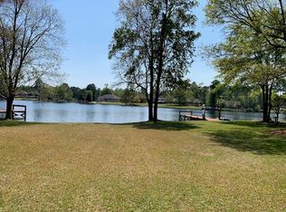 219 Ridge Lake Dr, Manning, SC 29102