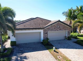 9143 Woodhurst Dr, Naples, FL 34120
