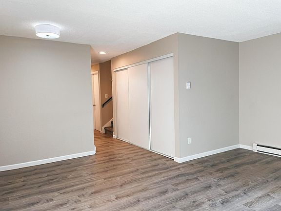 5th image of 5012 11th Ave NE #B