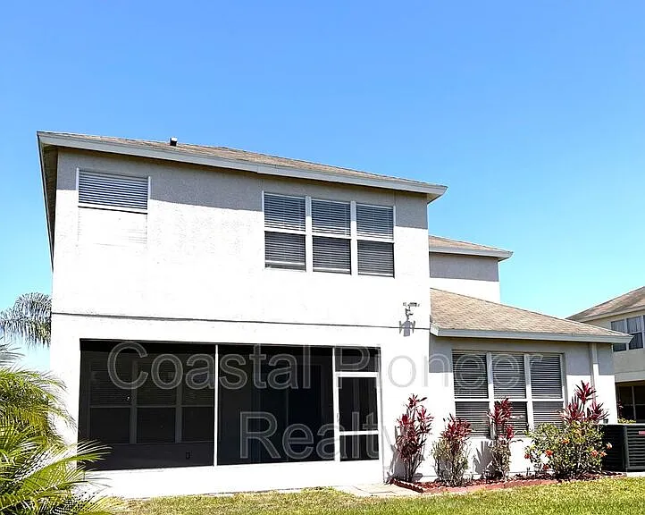 11404 Misty Isle Ln — Photo 36