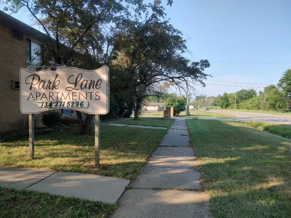 29453 W Jefferson Ave, Rockwood, MI 48173