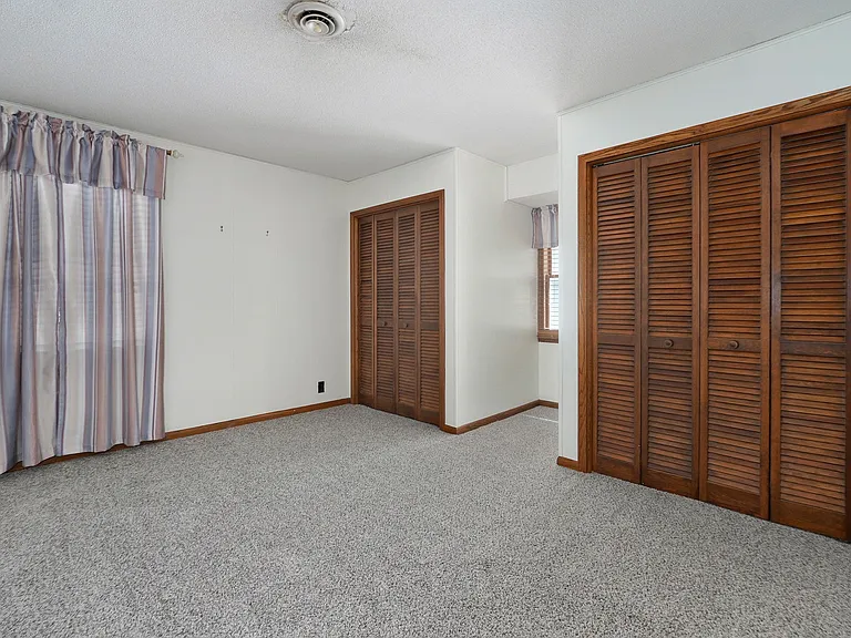 612 E Glendale St — Photo 34