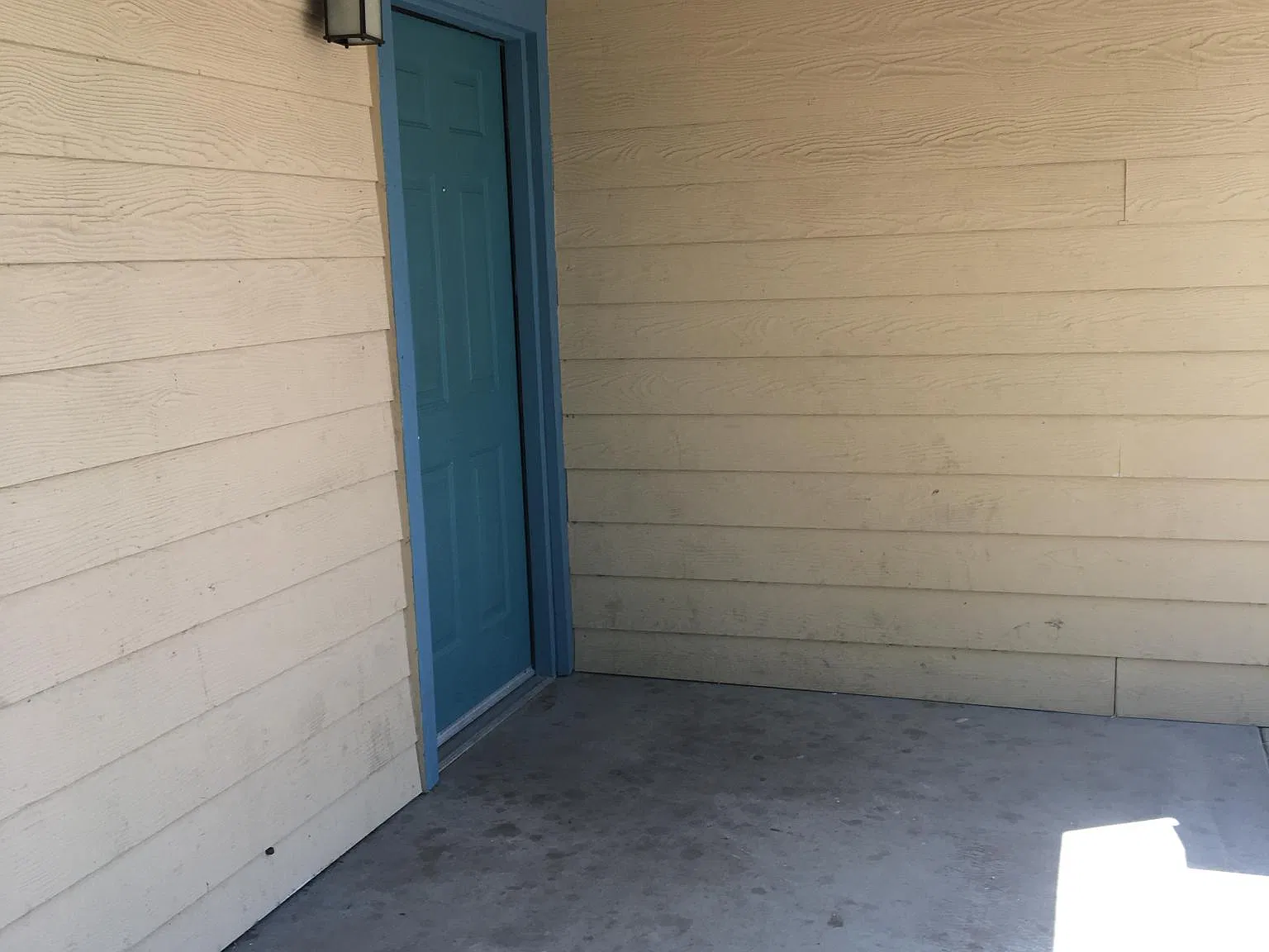 983 E Lassen Ave — Photo 4