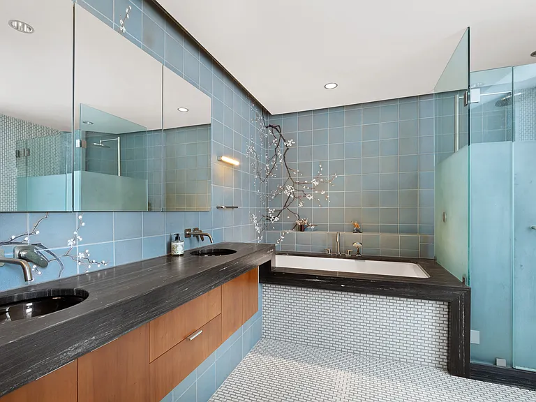 429 Greenwich St #8A — Photo 7