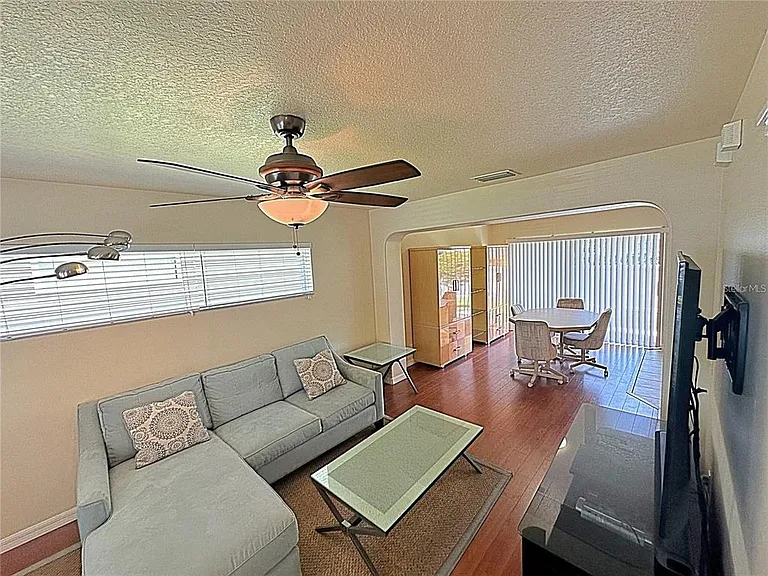 13129 Thoroughbred Loop — Photo 13