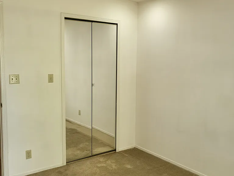 827 Country Club Dr SE #2A — Photo 26