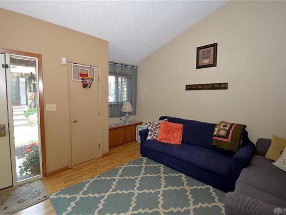 3rd image of 467 Jamestown Cir #24