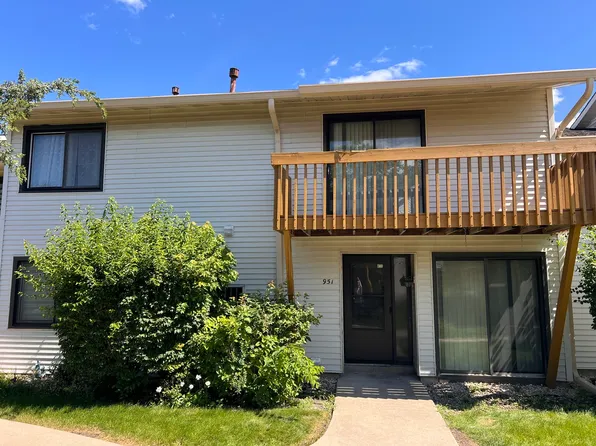 951 Wilshire Ct #14-4, Vernon Hills, IL 60061