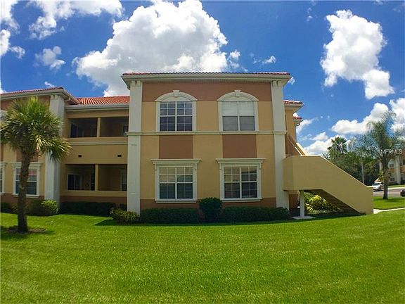 2nd image of 1015 Villagio Cir Unit 205