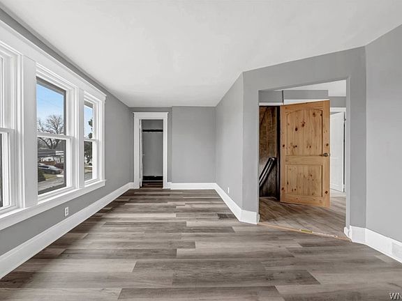 3rd image of 161 Kirby Ave #2