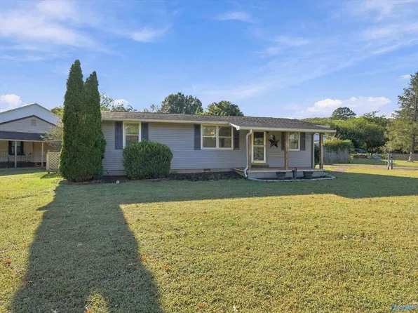 910 Mead Rd NE, Huntsville, AL 35801