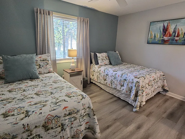 Second Bedroom- 2 Queen Beds