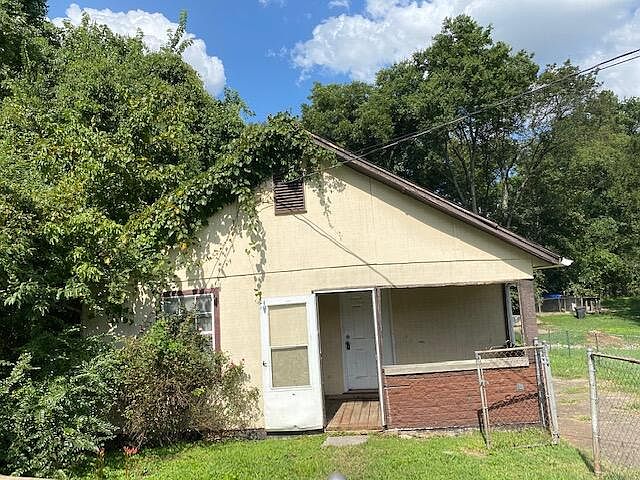 1st image of 3302 McPherson St