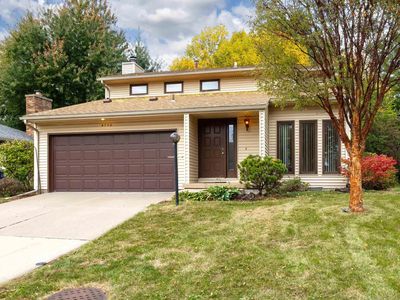 4730 Apple Valley Dr, Bettendorf, IA, 52722