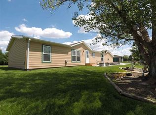 6685 S Buffalo Rd, NORTH PLATTE, NE 69101