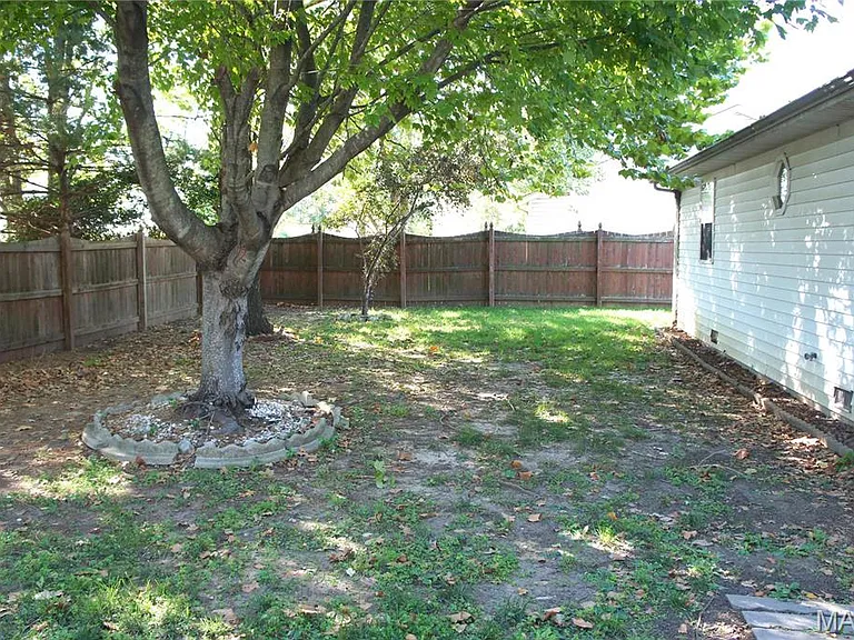 1631 Thunderbird Ln — Photo 26