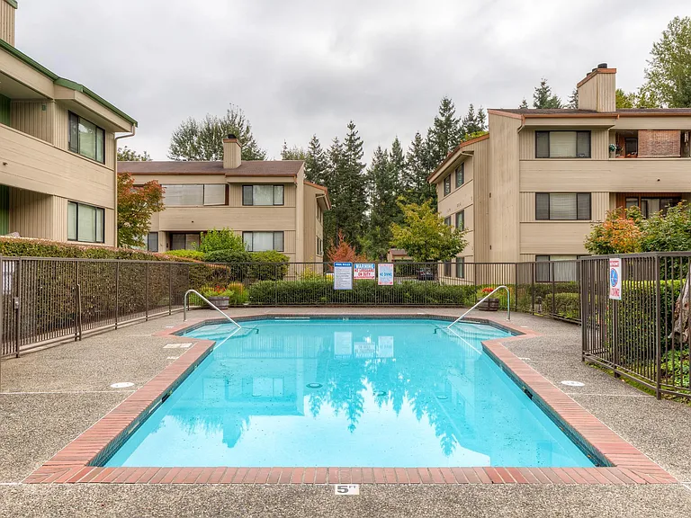 Seasonal pool