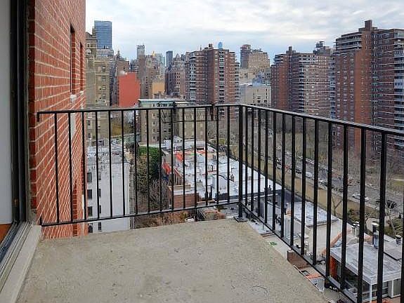 2nd image of 370 W 30th St APT 10A