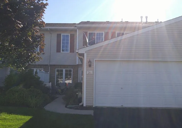 268 Orchard St E — Photo 1