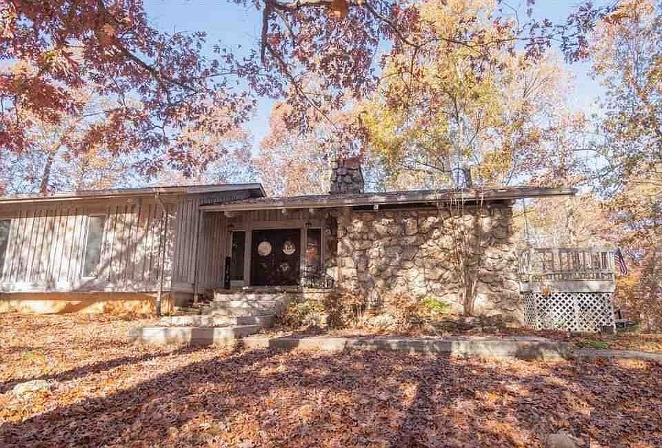 1st image of 992 State Highway 142 E