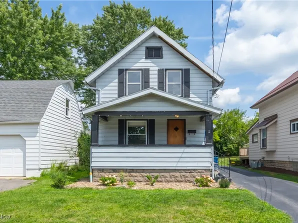 711 N Ward Ave, Girard, OH 44420