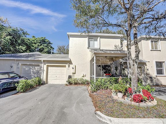 4th image of 11041 Periwinkle Lane